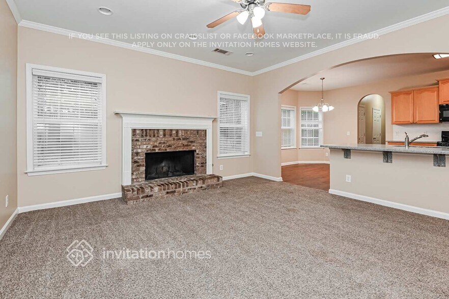 Building Photo - 940 Island Bluff Ln