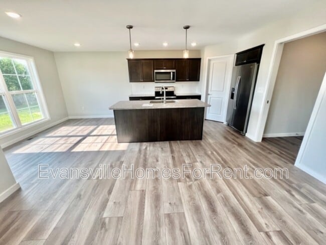 Building Photo - 12841 Halle Dr