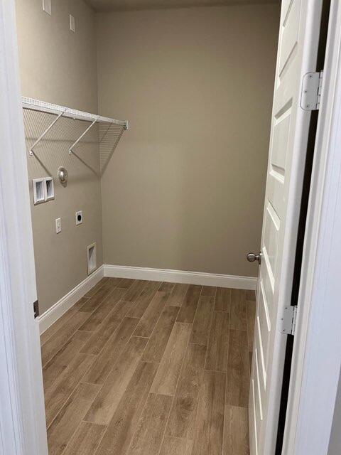 Building Photo - 6784 Cloverdale Ave