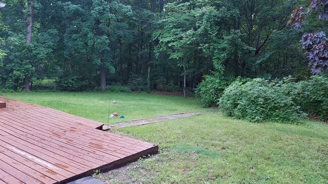 Building Photo - 68 Blatchley Ave