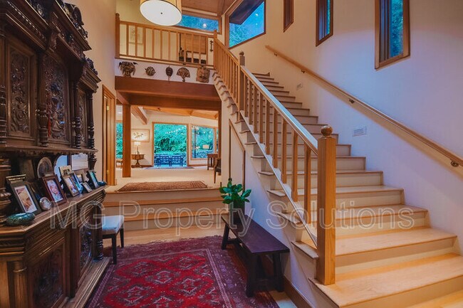 Building Photo - 7079 Lucas Valley Rd