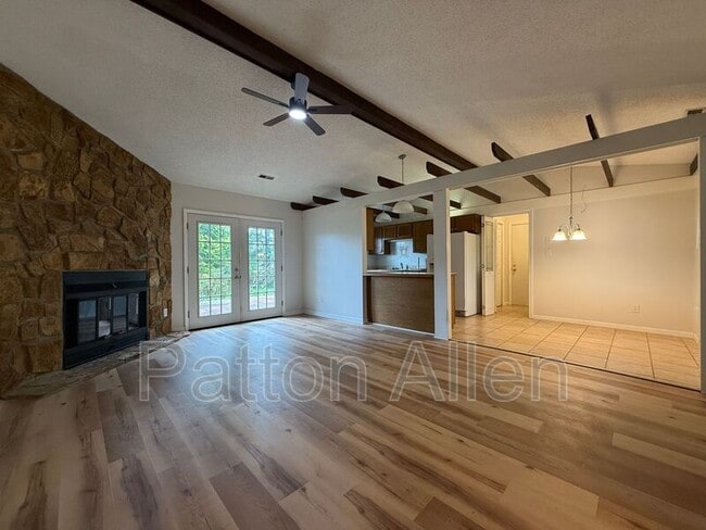 Building Photo - 105 Scottlynn Ct