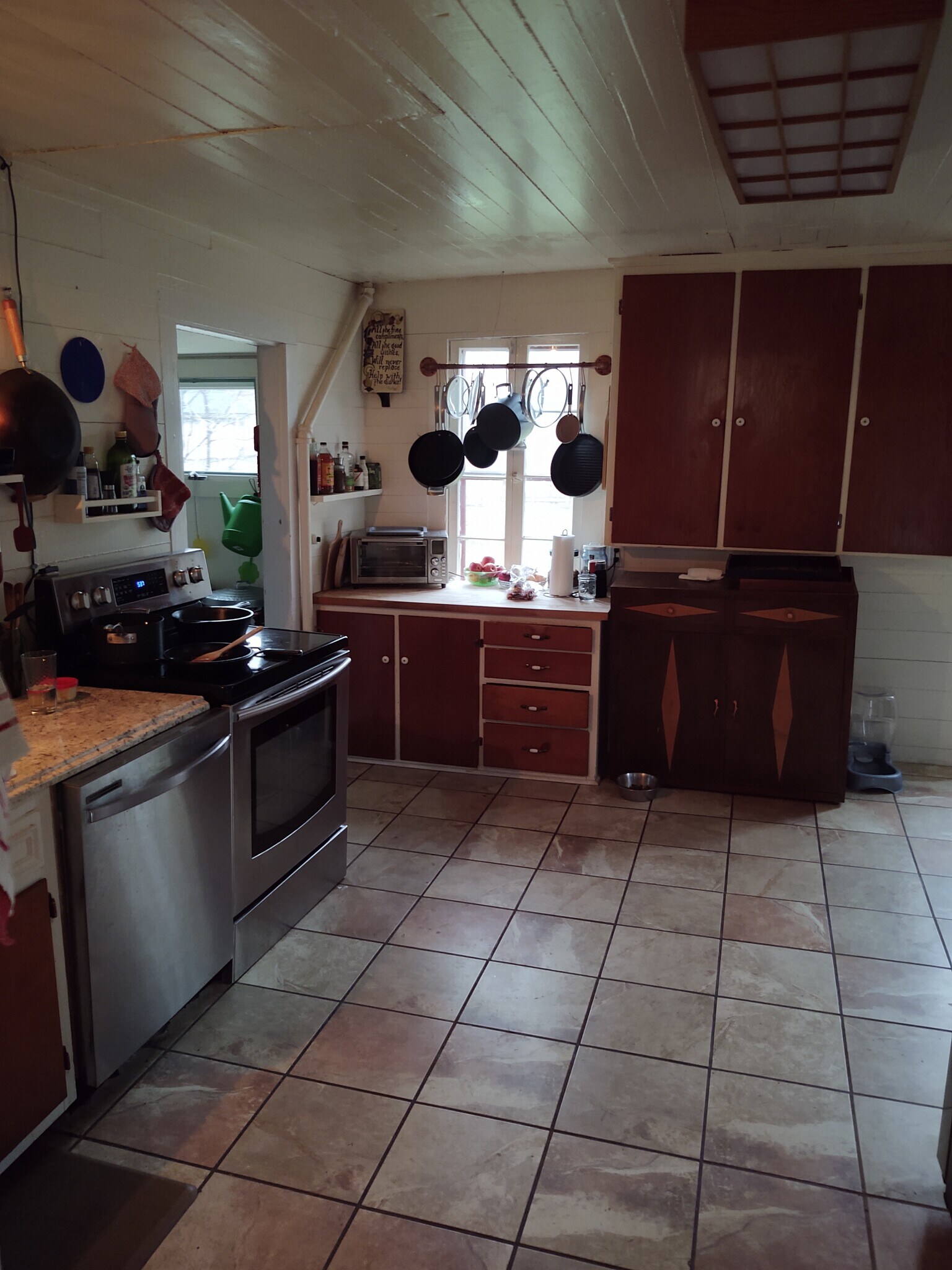 Building Photo - 711 W South St