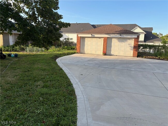 Building Photo - 161 Kenridge Rd