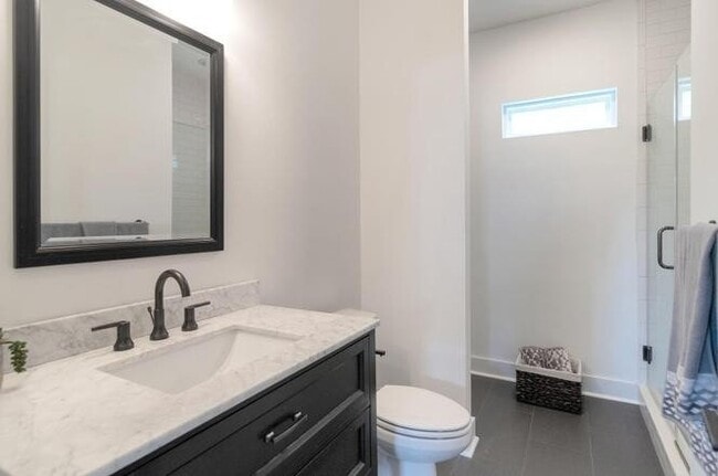 Building Photo - 3203 Anderson Pl