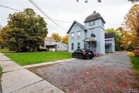 Building Photo - 616 Bronson St