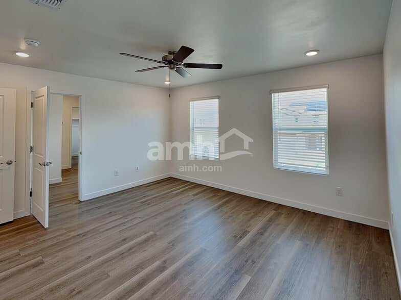 Building Photo - 6466 E Paseo Alga