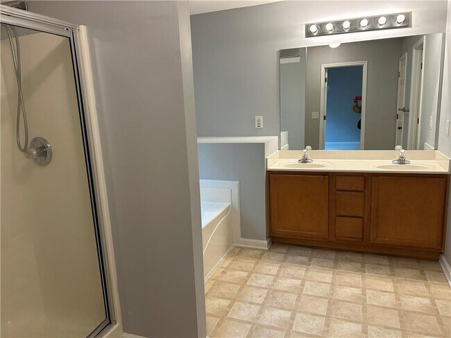 Building Photo - 3373 Star Pine Ct