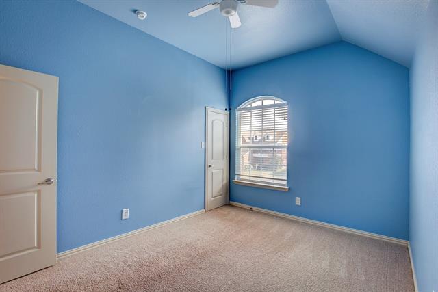 Building Photo - 9017 Hawley Dr