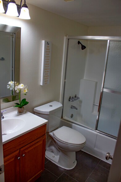 Second Full Bath - 18752 Mandan St #1001