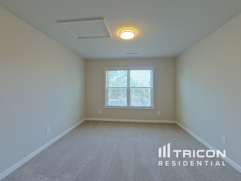 Building Photo - 3113 Baylor Cir