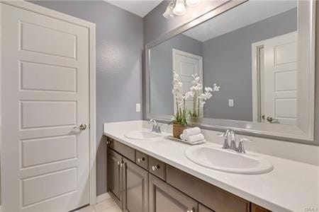 Building Photo - Elegantly Crafted & Tantalizingly Spacious...