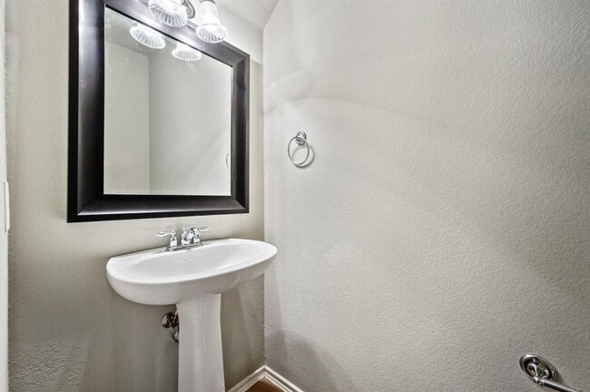 Building Photo - 2016 Melissa Oaks Ln