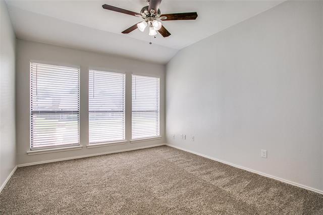 Building Photo - 2809 Meadow Park Dr