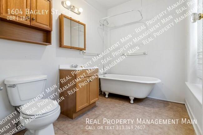 Building Photo - 1604 Bagley St