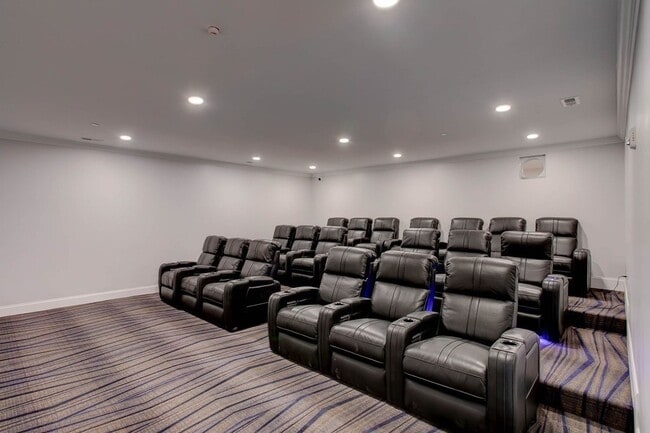 Building Photo - 519 Broadway