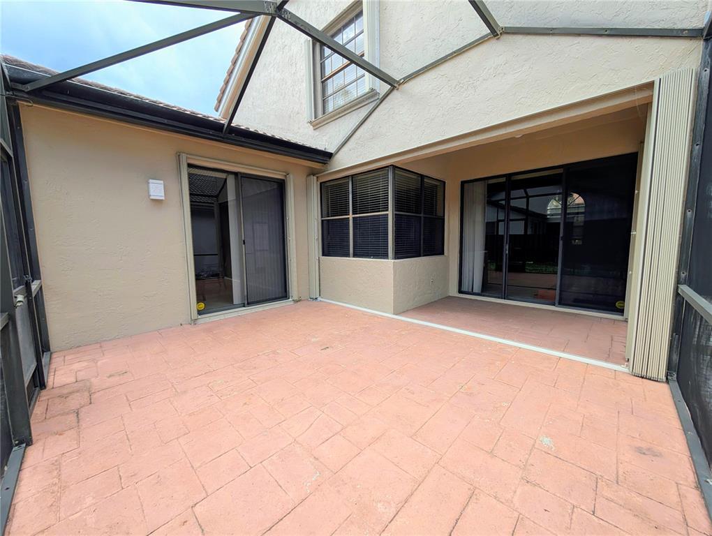 Building Photo - 10330 NW 12th Pl