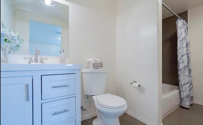 Building Photo - Remodeled 3 bed 2 bath home in Coolidge!