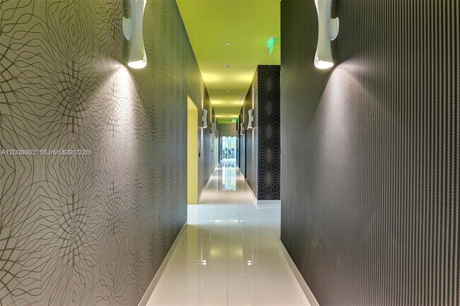 Building Photo - 501 NE 31st St