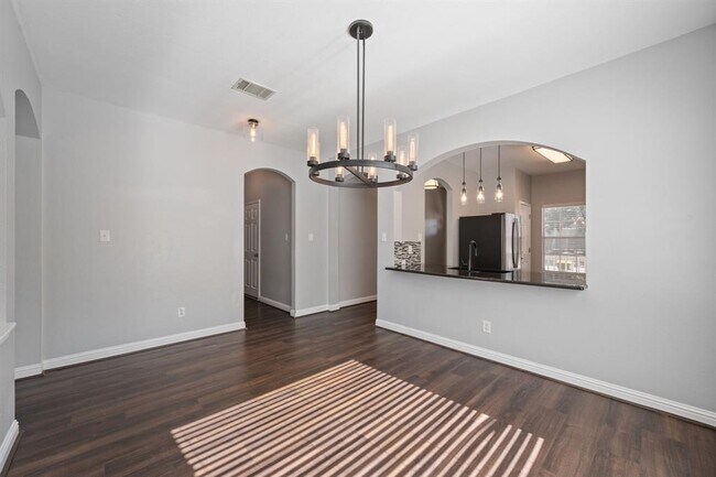 Building Photo - 11814 Bastrop St