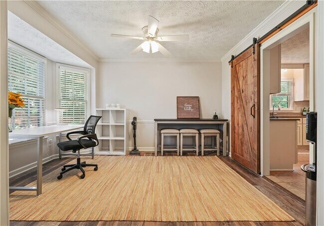 Building Photo - 3003 Maple Ln