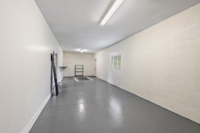 Building Photo - 14339 Collecting Canal Rd