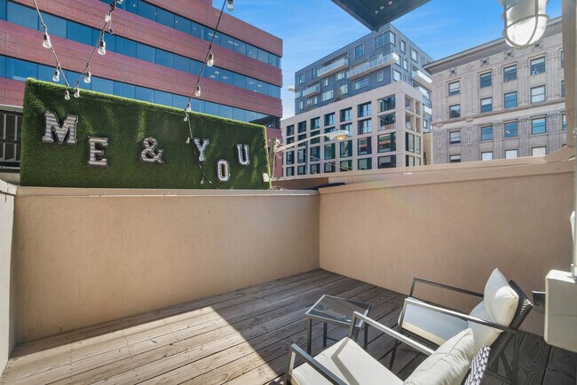 Building Photo - 1612 Wazee St