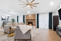 Building Photo - 7417 Shadowlake Dr