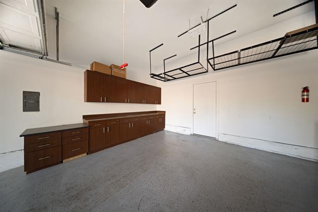 Building Photo - 905 Tarryall Dr