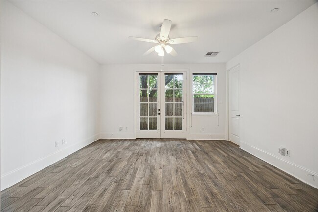 Building Photo - 2509 Dorrington St