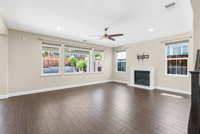Building Photo - 334 Huntington Ave