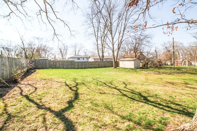 Building Photo - 1034 Forest Ln