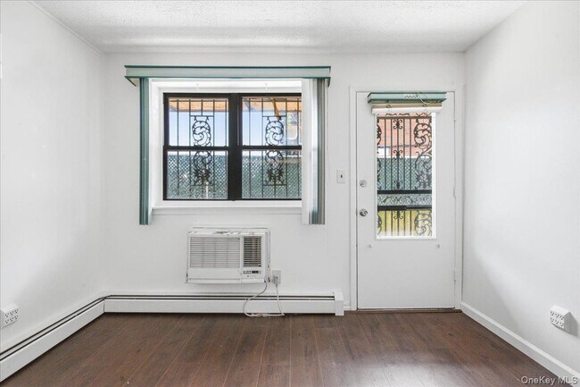 Building Photo - 78-06 153rd Ave