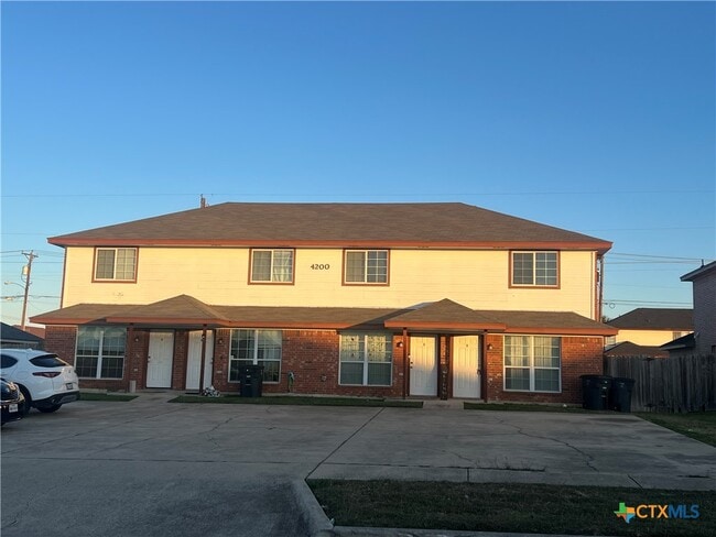 Primary Photo - 4200 Alan Kent Dr