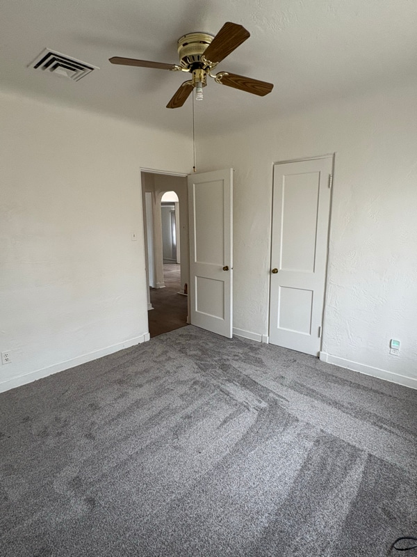 Building Photo - 1038 Buena Vista Dr SE