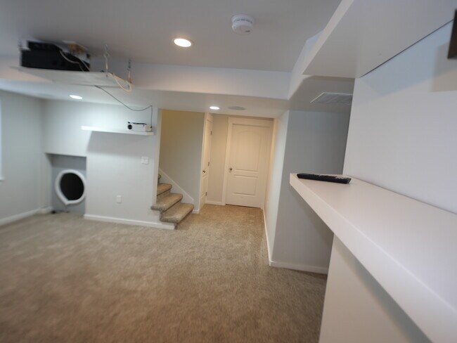 Building Photo - 7552 Lexi Loop