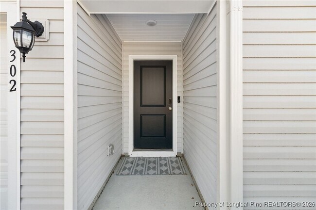 Building Photo - 302 Post Ave