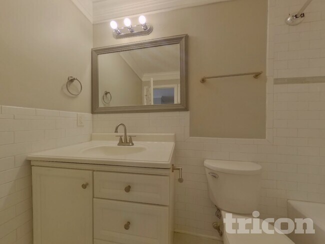 Building Photo - 1140 Johns Landing Ct