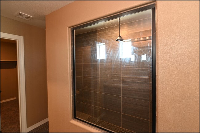 Building Photo - 4628 Marisabel Azcarate St
