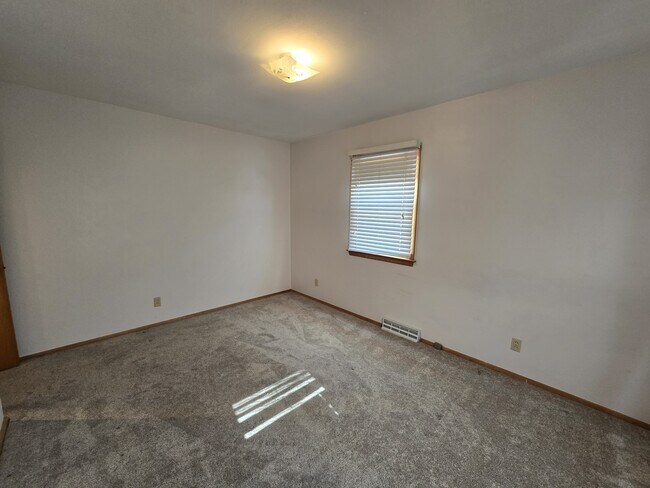 Building Photo - 3502 Veralta Dr