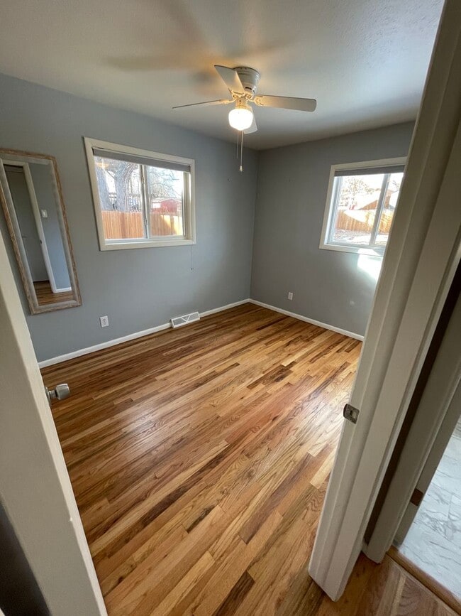 Building Photo - Beautiful 3 Bed and 2 Bath in Northglenn