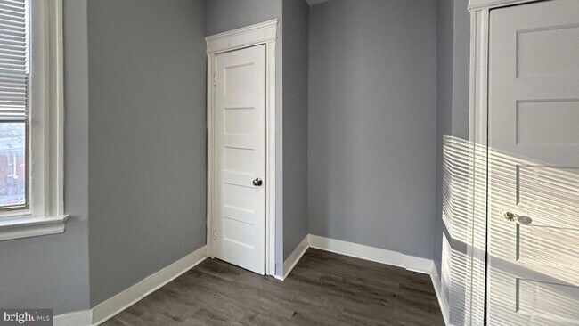 Building Photo - 2915 N 26th St