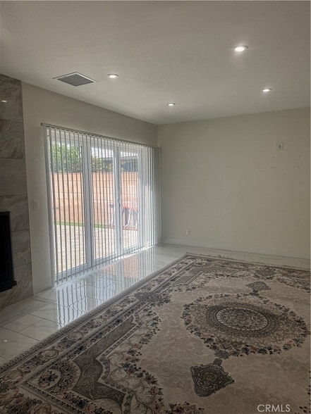 Building Photo - 7127 White Oak Ave