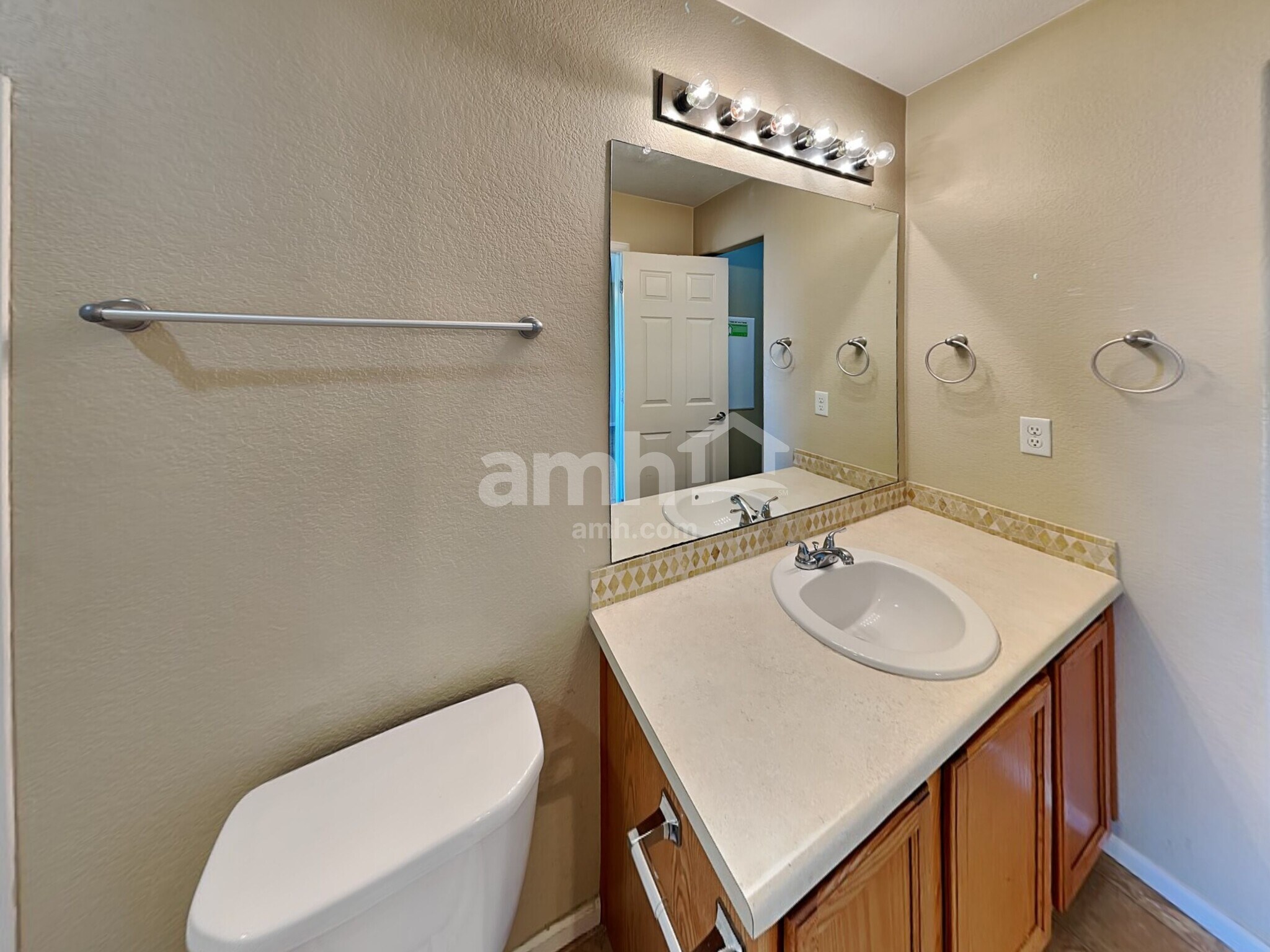 Building Photo - 18660 E 47th Ave