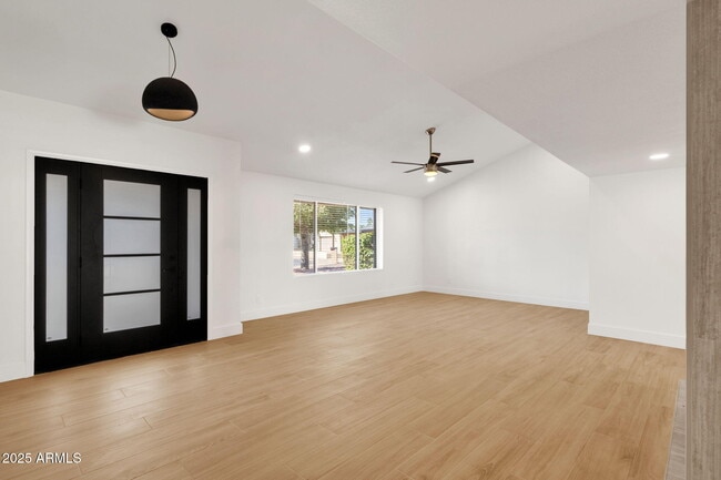 Building Photo - 14421 N 45th St