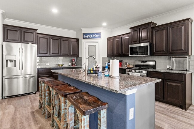 Building Photo - 7312 La Escolara Ranch Rd