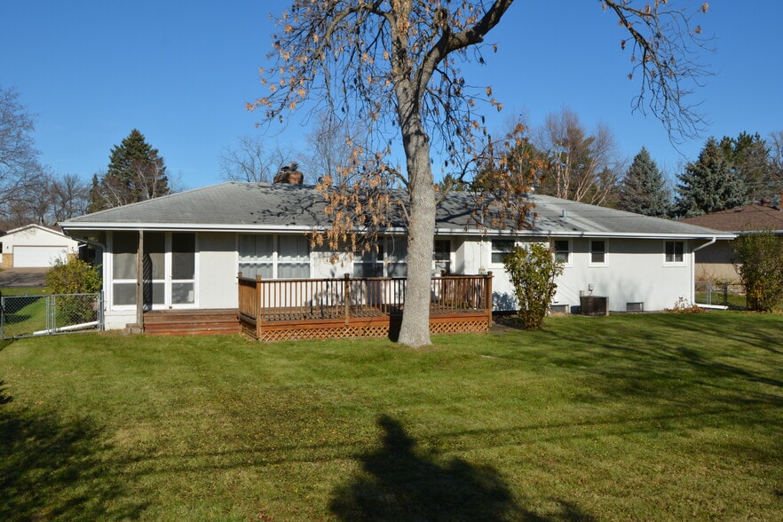 Building Photo - 1426 Glenhill Road