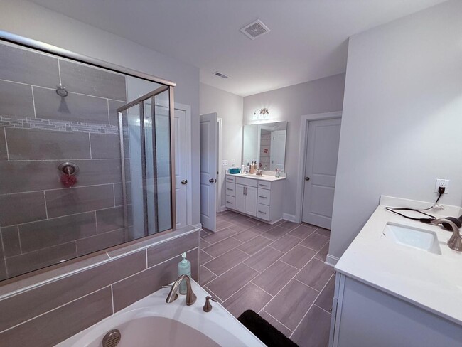 Building Photo - 4120 Snowy Range Cir