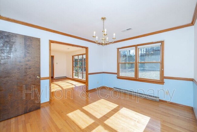 Building Photo - 5110 New Kent Hwy