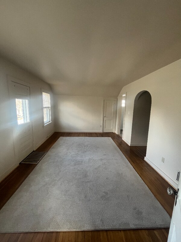 Building Photo - 38 Pasadena Pl